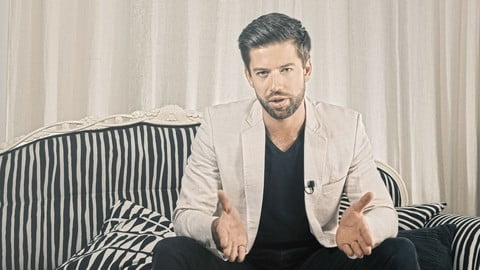 Communication Skills – Boost Charisma and Confidence