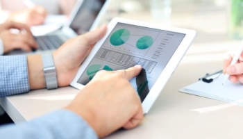 Data Warehouse Projects: A Short Course for IT Executives